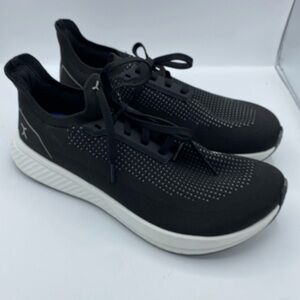 Flux Adapt Sneakers Mens 11 womens 12.5 black waterproof athletic hiking walking